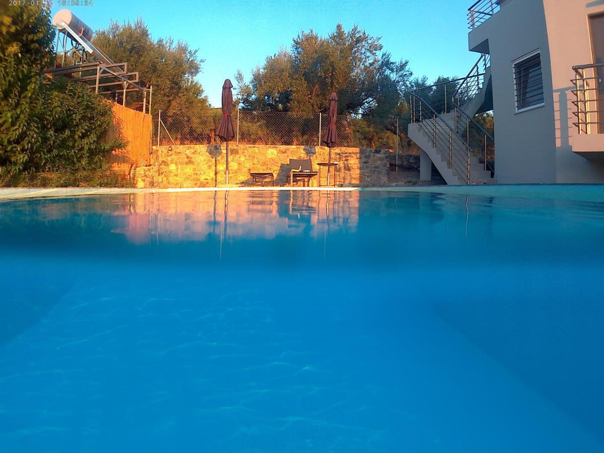 Evilenia Luxury Apartments Kalamata Extérieur photo