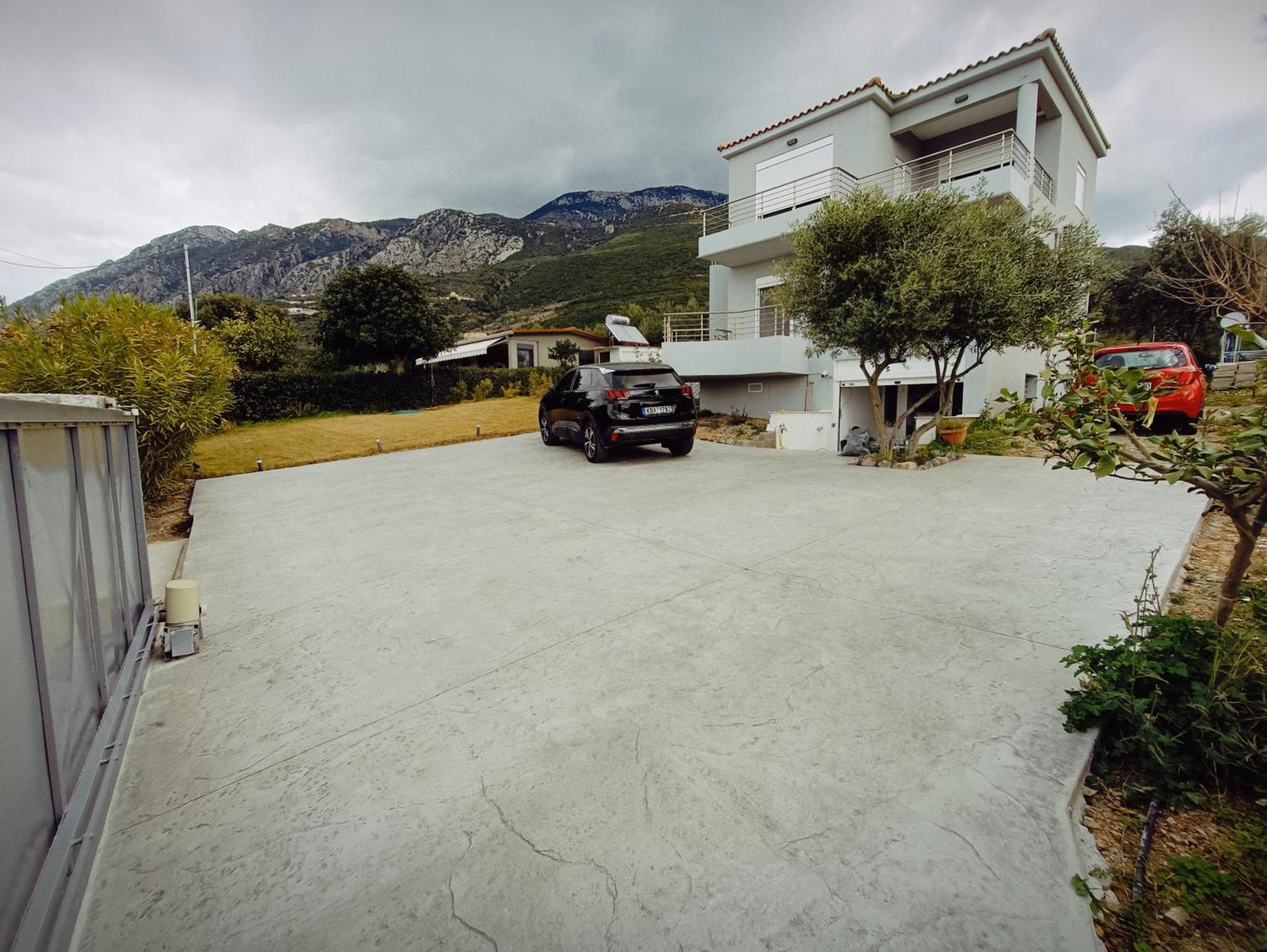 Evilenia Luxury Apartments Kalamata Extérieur photo